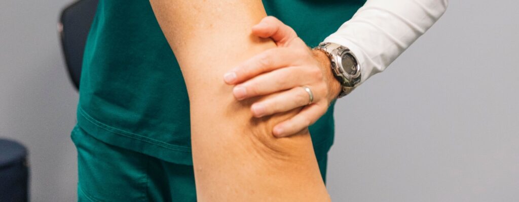 Physical-therapy-clinic-knee-pain-relief-the-smith-clinic-for-physical-therapy-cordova-tn